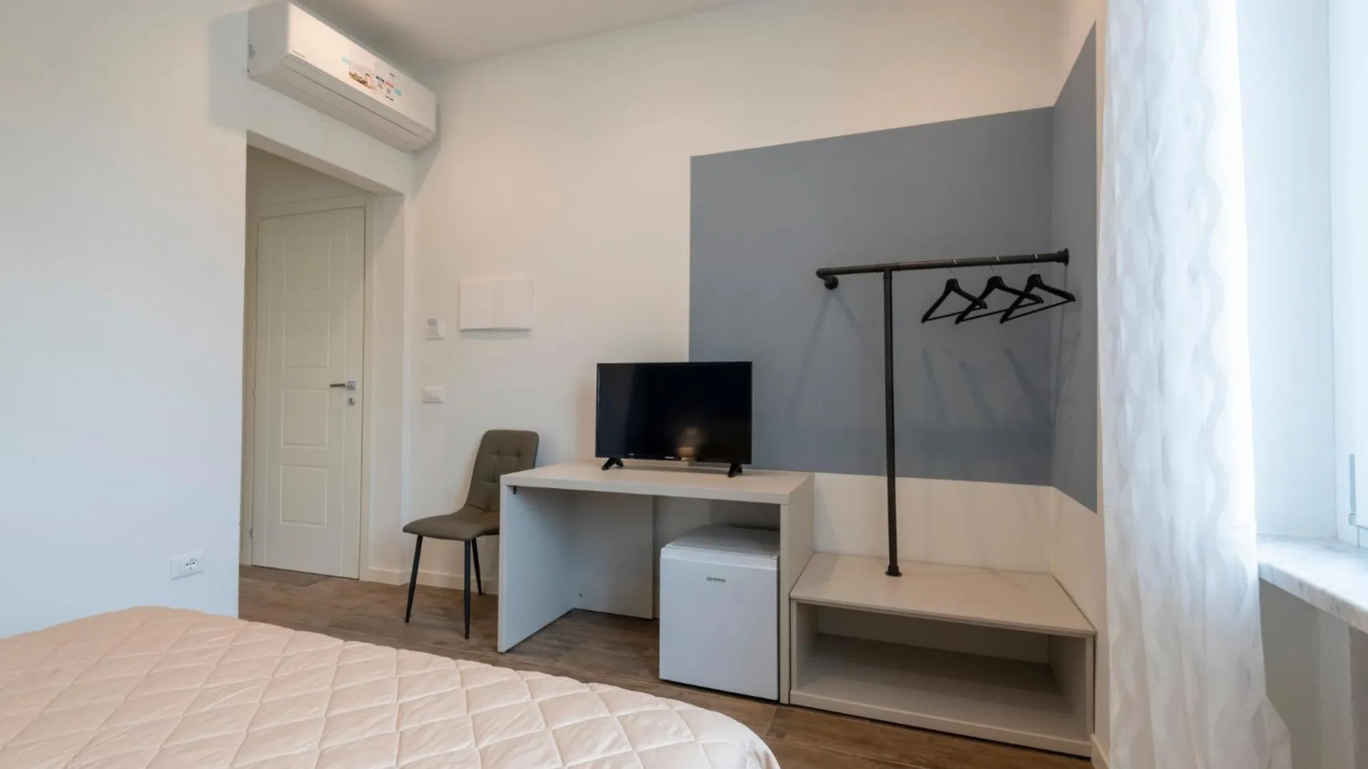 Guest house Iarsera Rooms And Apartment Lucca Italy